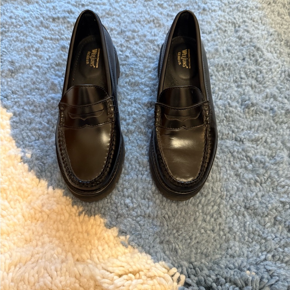 G.H. Bass & Co. Women’s Whitney Black Loafers